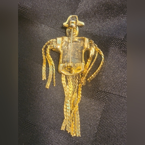 Cookie LEE Scarecrow Brooch Pin Goldtone Rhinstones Chain “Straw” - Picture 4 of 6